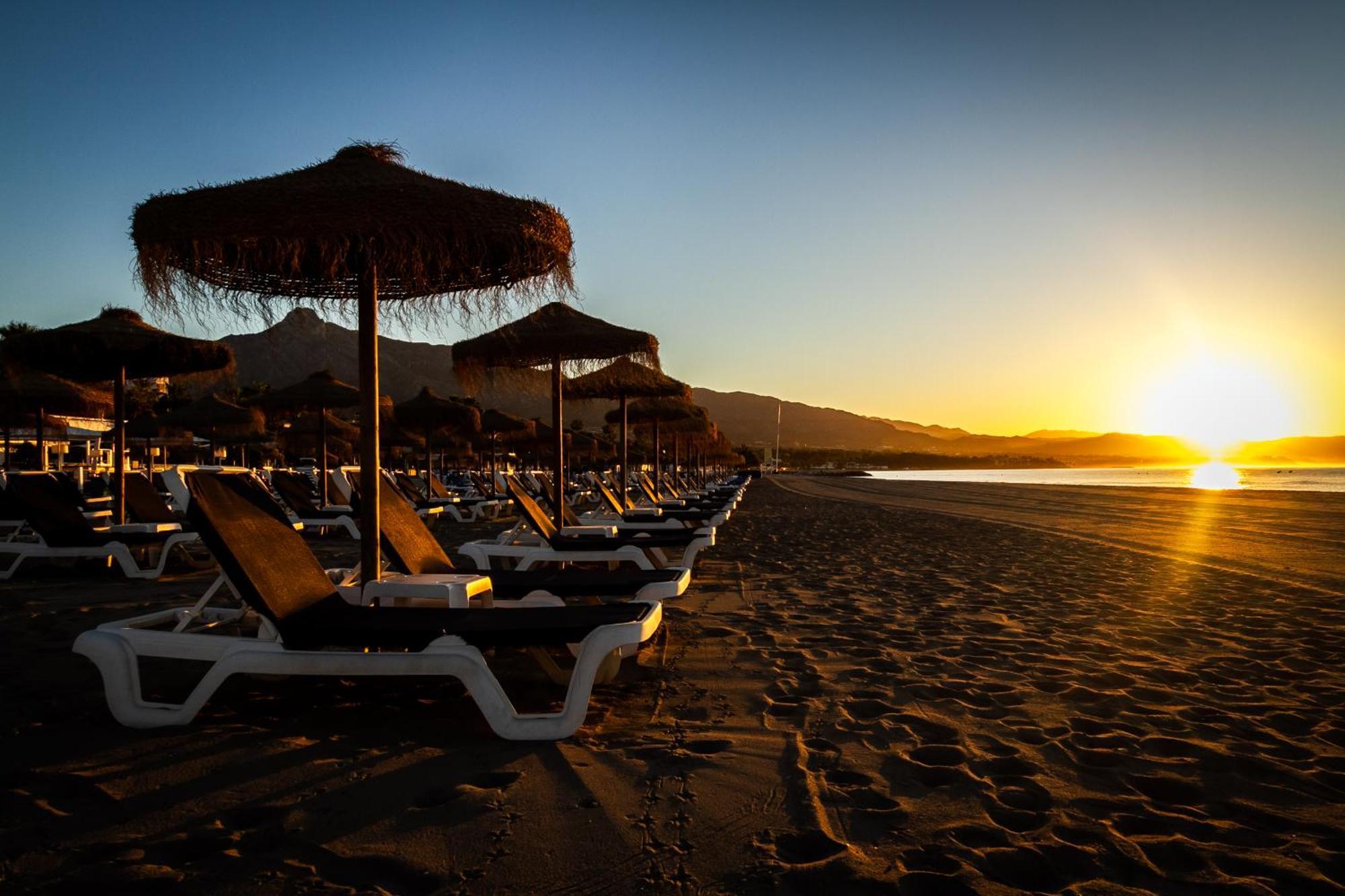 Marbella Banus Suites - Lily Playas Del Duque Banus Beach Apartment Εξωτερικό φωτογραφία