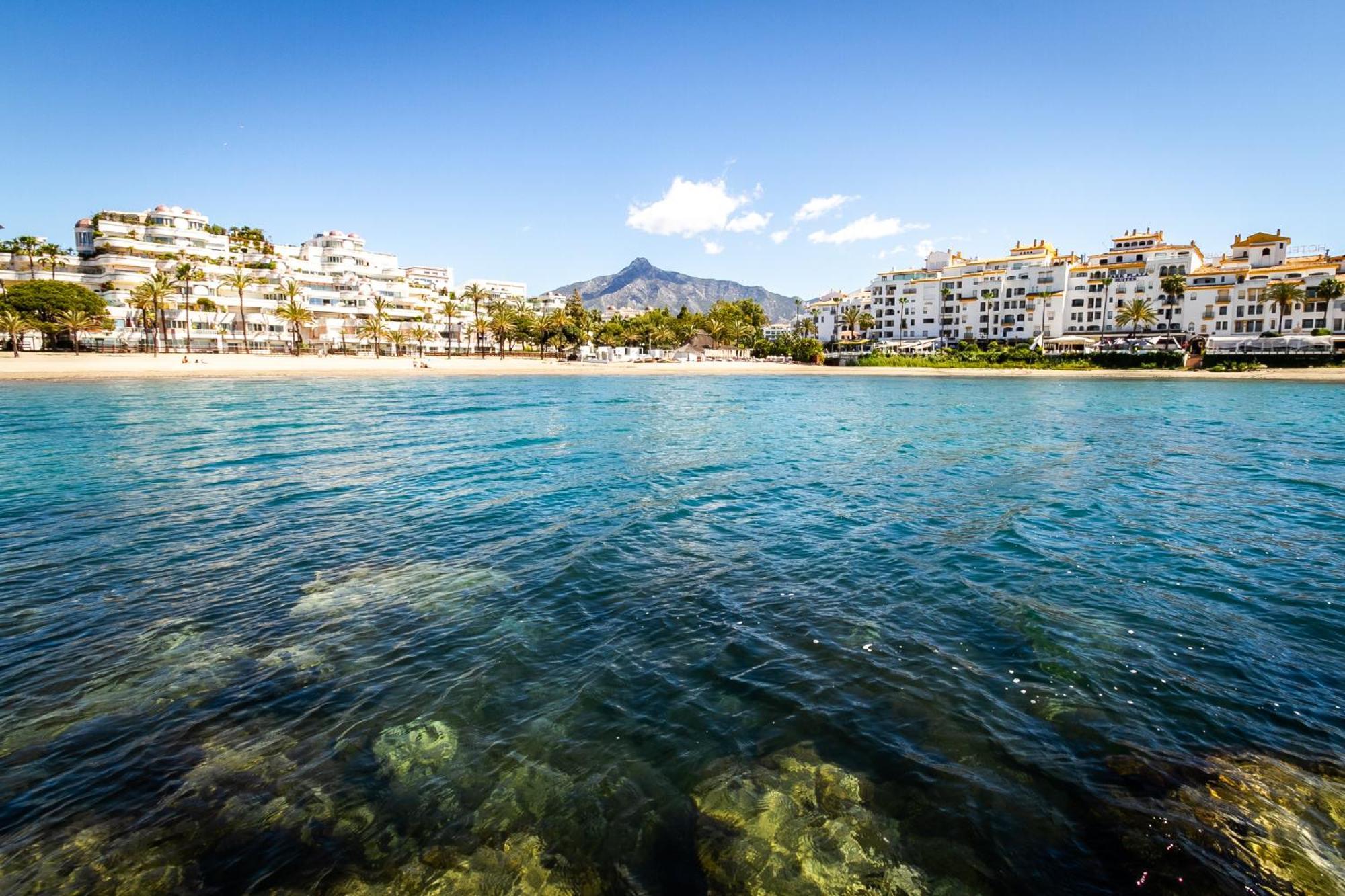 Marbella Banus Suites - Lily Playas Del Duque Banus Beach Apartment Εξωτερικό φωτογραφία