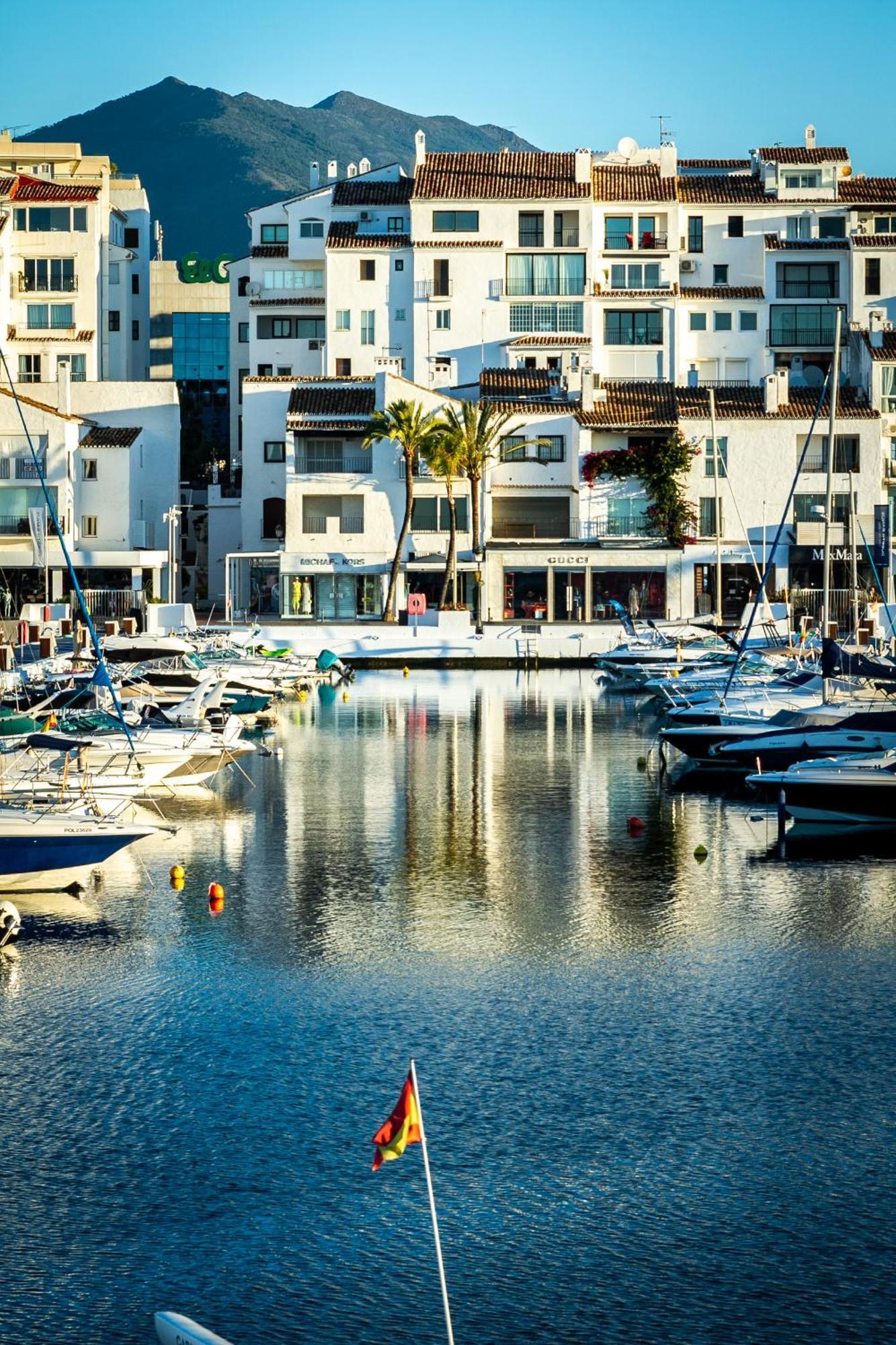 Marbella Banus Suites - Lily Playas Del Duque Banus Beach Apartment Εξωτερικό φωτογραφία