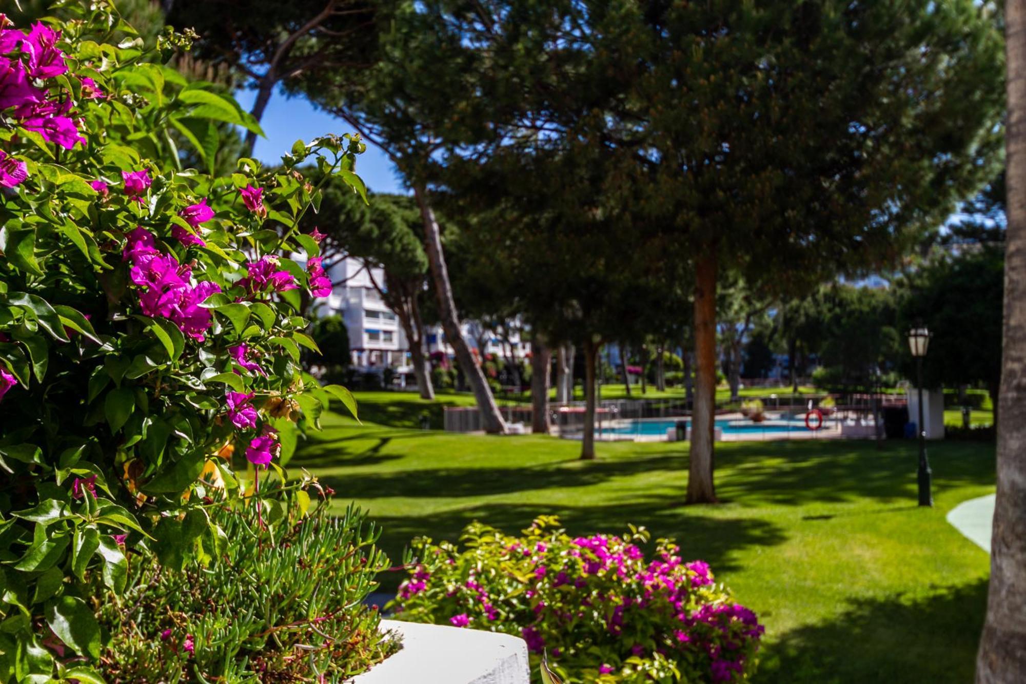 Marbella Banus Suites - Lily Playas Del Duque Banus Beach Apartment Εξωτερικό φωτογραφία