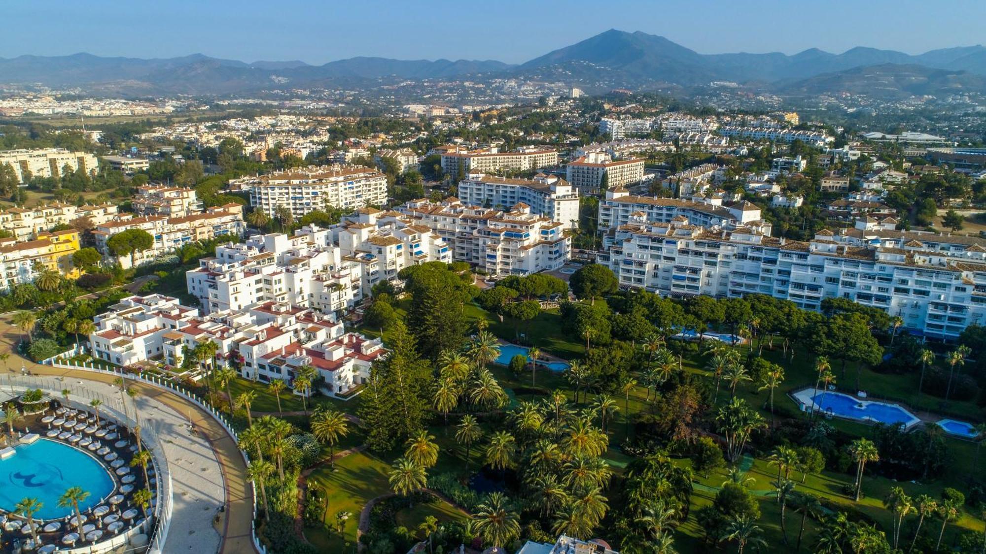 Marbella Banus Suites - Lily Playas Del Duque Banus Beach Apartment Εξωτερικό φωτογραφία