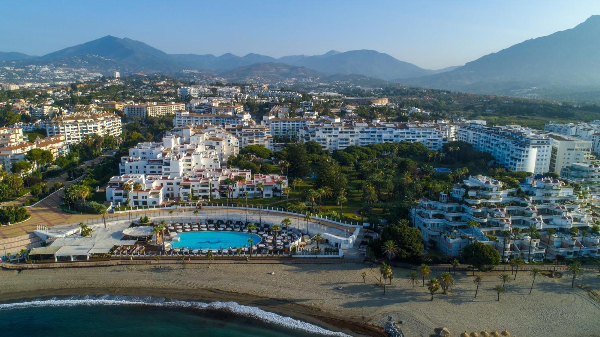 Marbella Banus Suites - Lily Playas Del Duque Banus Beach Apartment Εξωτερικό φωτογραφία